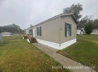 200 Paradise Acres Rd #113, Carterville, IL 62918