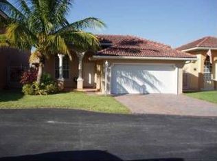 15567 SW 32nd Ter, Miami, FL 33185