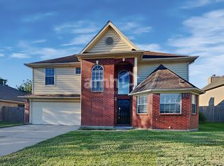 1103 Lochmoor Ln, Pearland, TX 77581