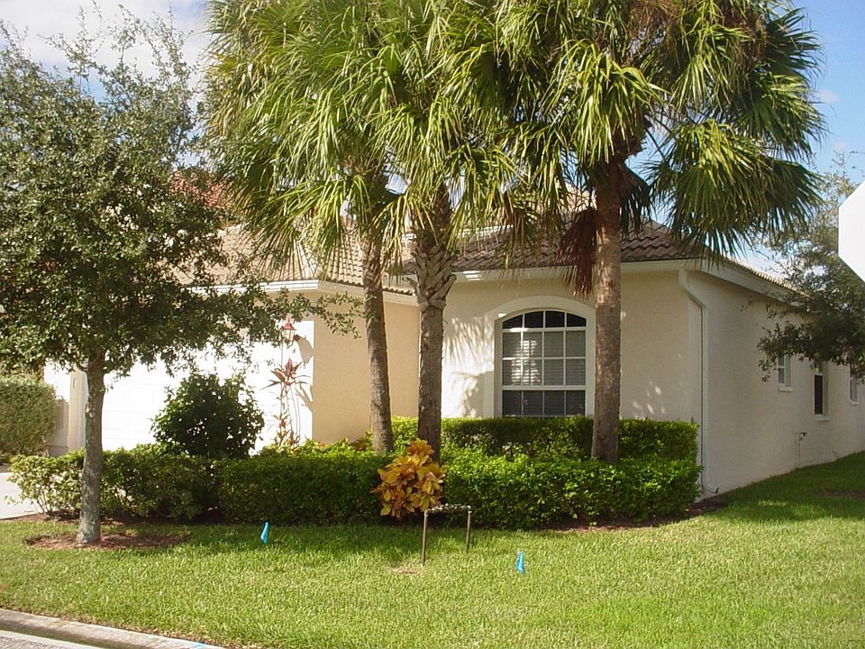 1st image of 28236 Hidden Lake Dr