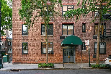 Sold by Poljan Properties Inc.