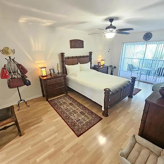 1412 SW 110th Way — Photo 6
