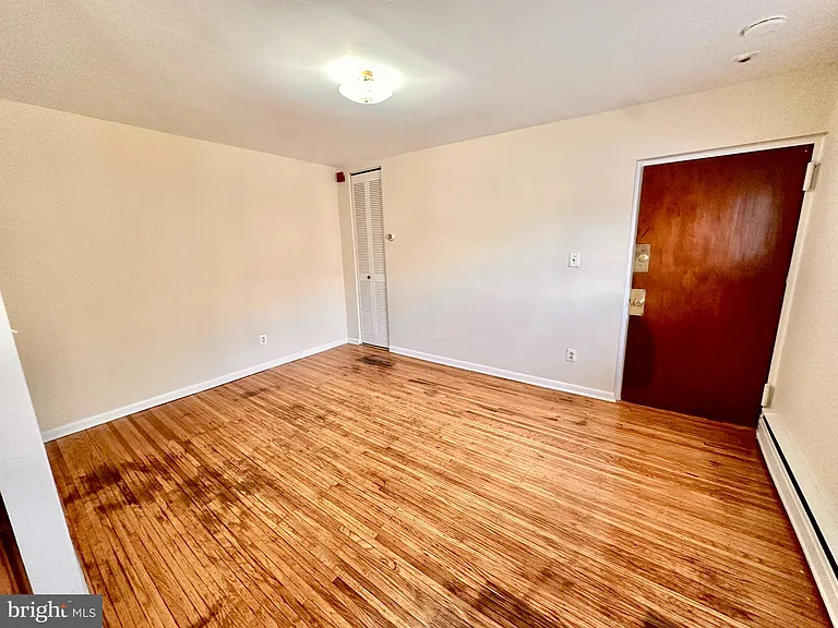 945 E Chelten Ave #3F — Photo 5