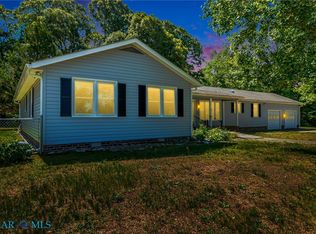 178 Greenfield Rd, Lancaster, VA 22503