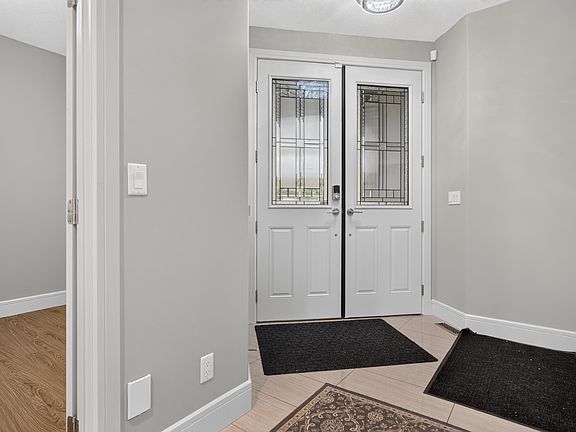4th image of 2219 22nd St NW