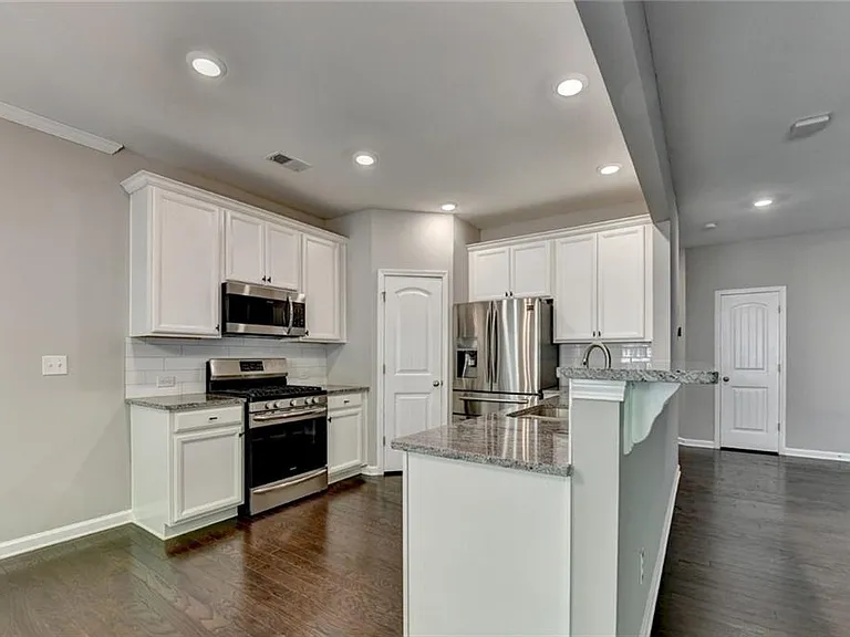 7245 Heritage Oak Ct — Photo 19