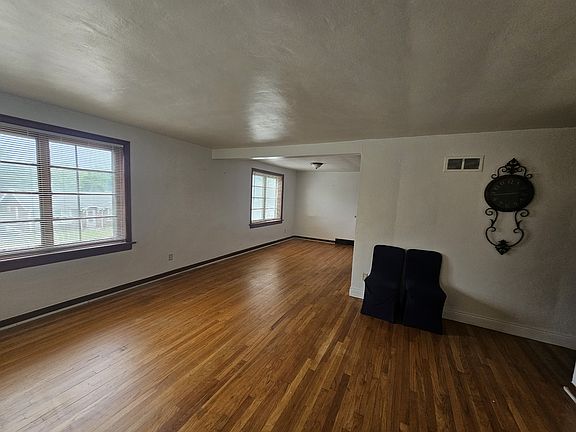 4th image of 7004 Glenmore Ave #1-A