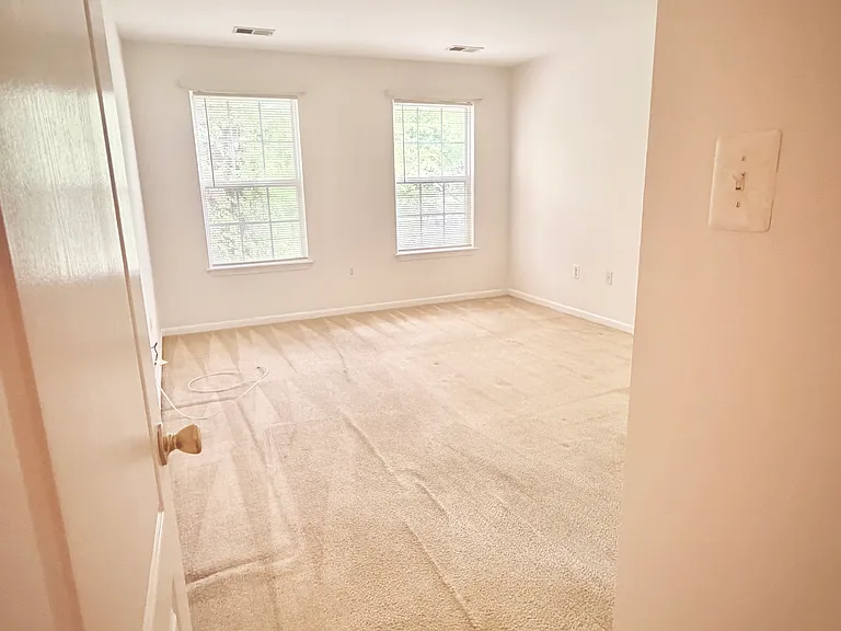 8301 Kingsbench Ct — Photo 13