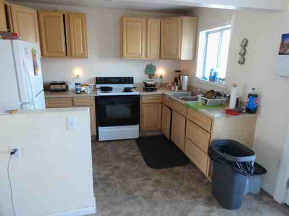 4th image of 1284 Madeleine Cir