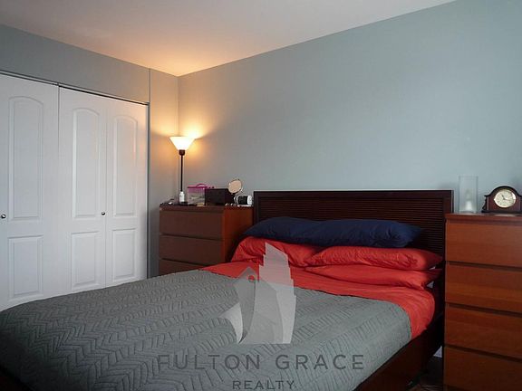 2nd image of 3900 N Pine Grove Ave APT 812