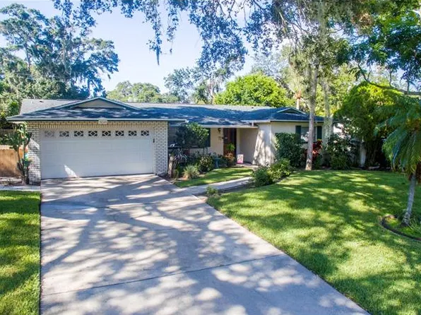 3045 Fountainhead Dr, Largo, FL 33770