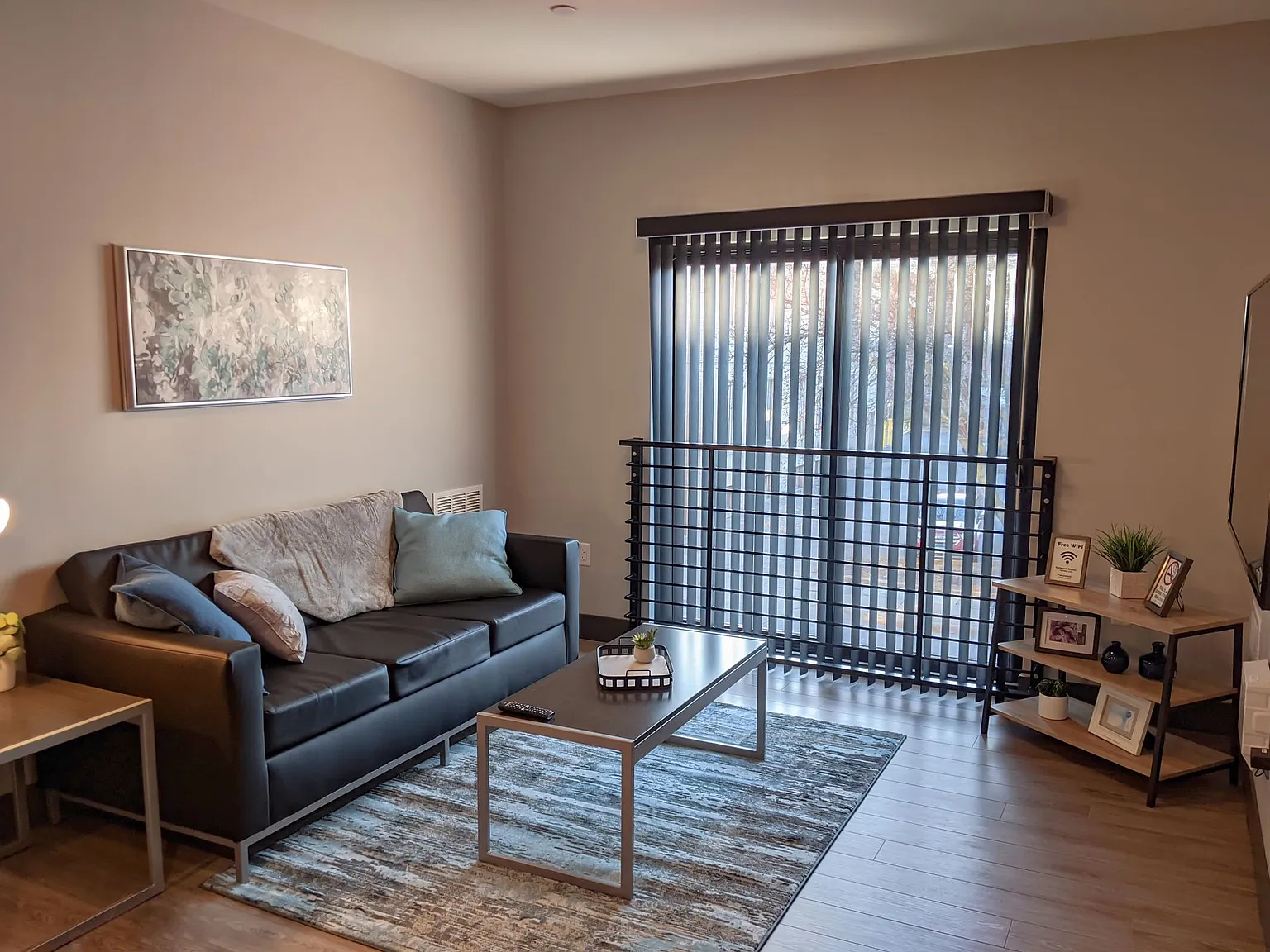 520 Neil — Photo 3