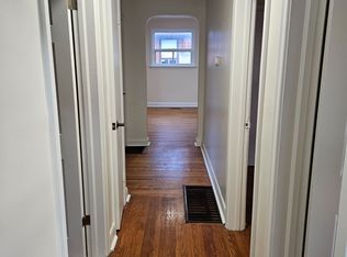 4 Clevedon St, Toronto, ON M3M 1M4
