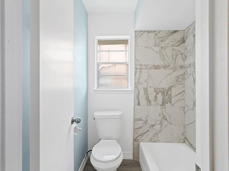 10623 Wickersham Ln — Photo 33