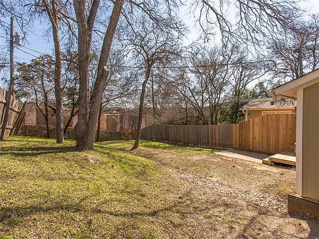 6403 Auburn Dr #A — Photo 16