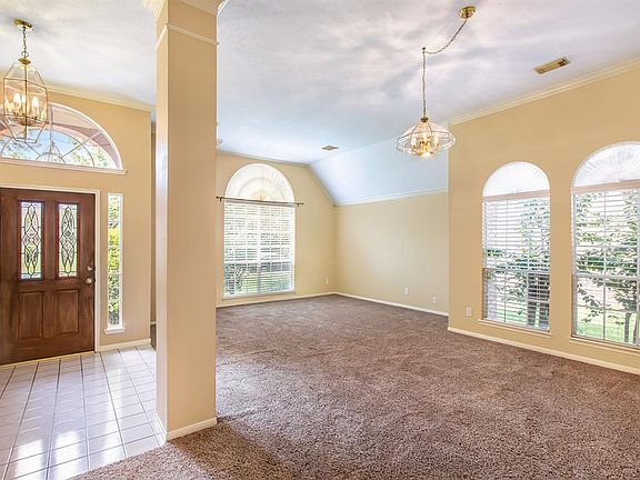 Formal living room and formal dining room off the entry.