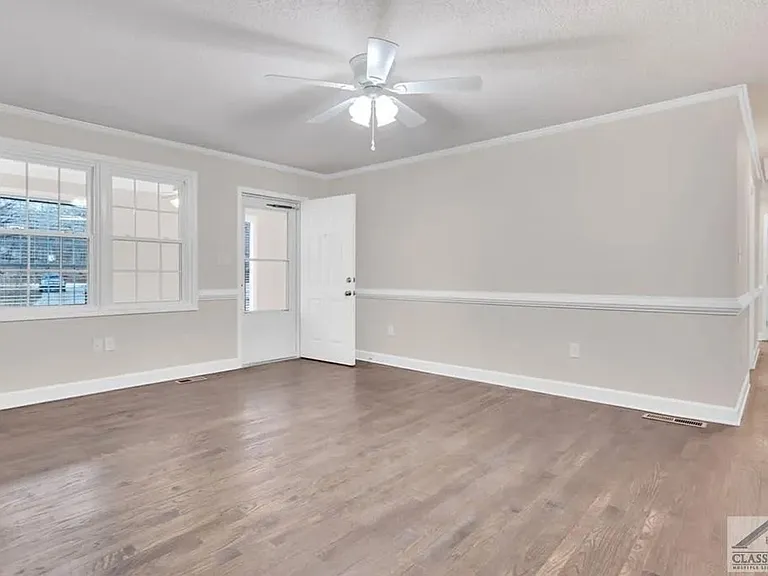 155 Dwight Rd — Photo 11