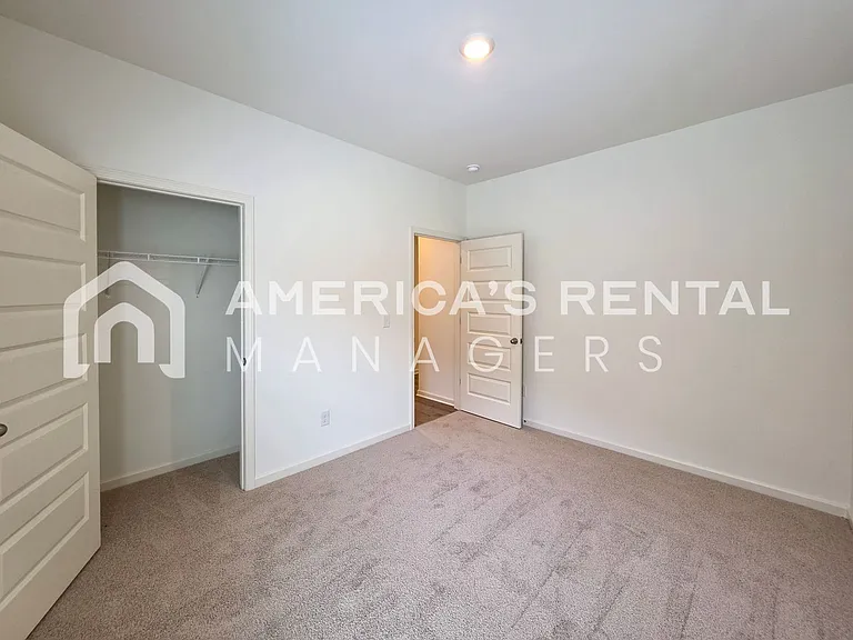318 Ashland Dr SW — Photo 28
