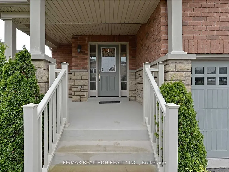 1684 Gower Dr — Photo 2