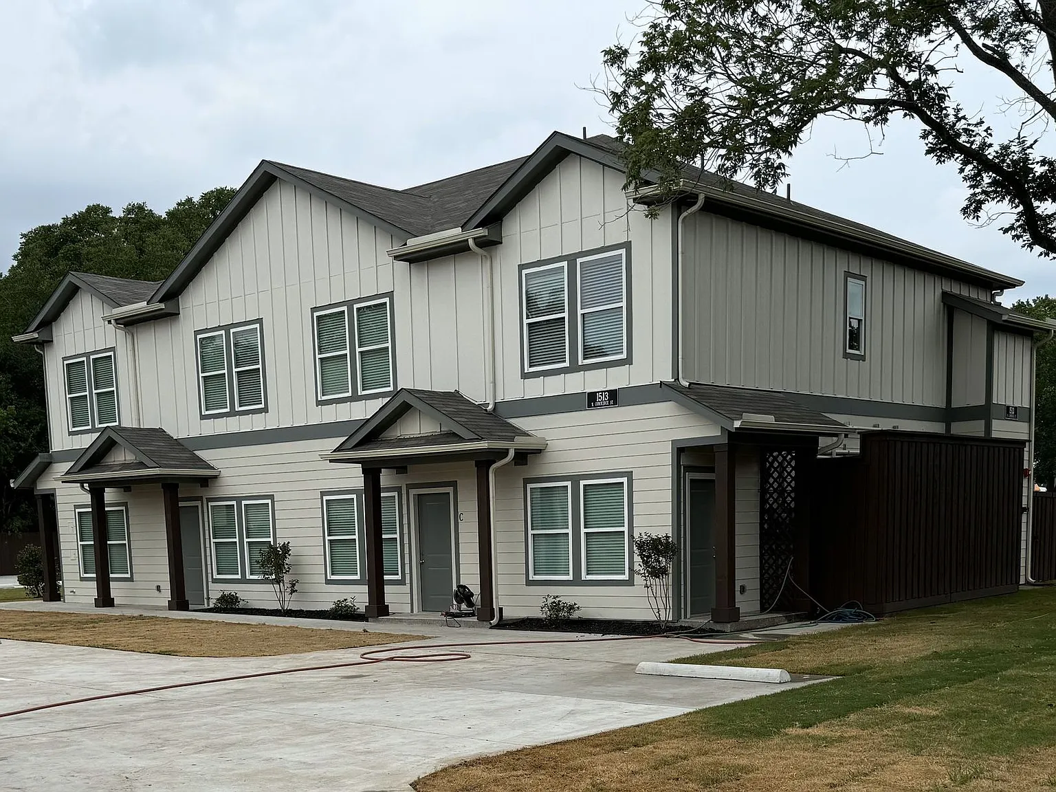 WONG Quadruplex — Photo 2