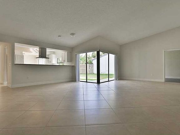 3rd image of 522 SW 167th Ter #A