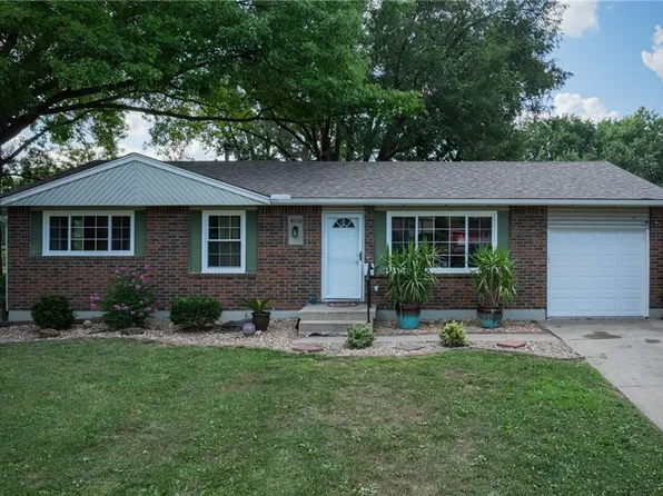 4016 Crane Cir, Independence, MO 64055