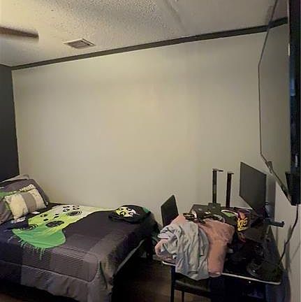 5th image of 2705 Richmond Ave
