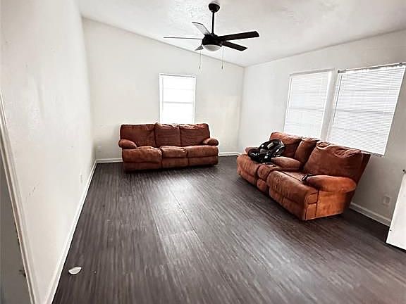 5th image of 4126 Paladino St #1020