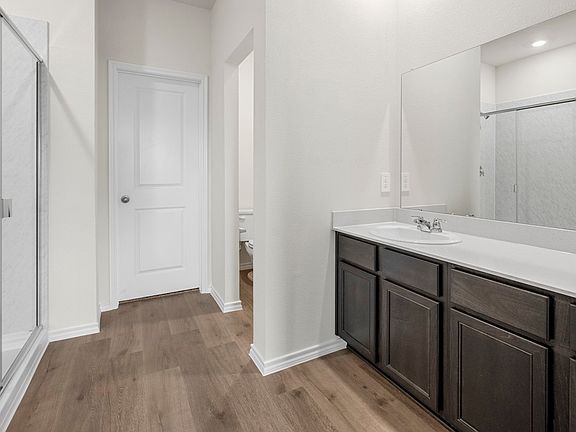 3rd image of 5028 Shumard Dr