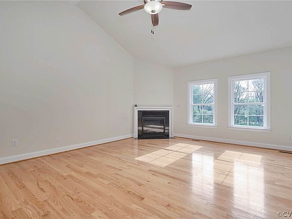 4th image of 3042 Marlee Farm Gln