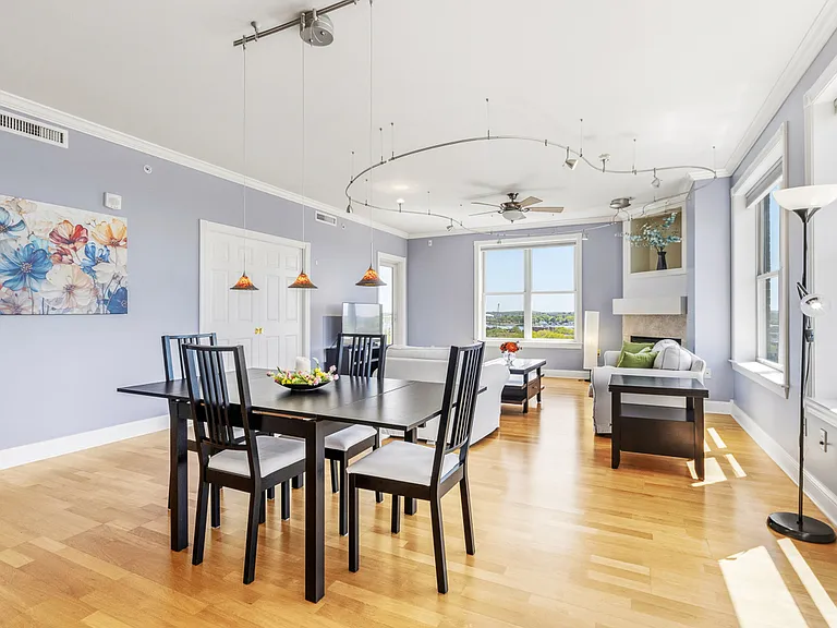 360 W Washington Ave #1001 — Photo 21
