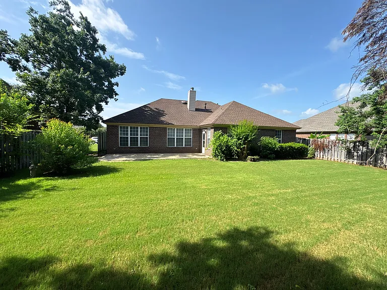 8349 Grayson Grv — Photo 26