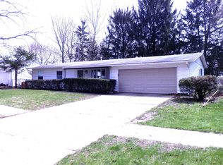 2417 Sheridan Dr, Champaign, IL 61821