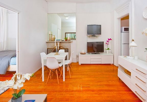 3rd image of 32 W 37th St APT 1
