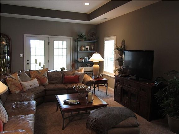 4th image of 5140 Anacostia Dr