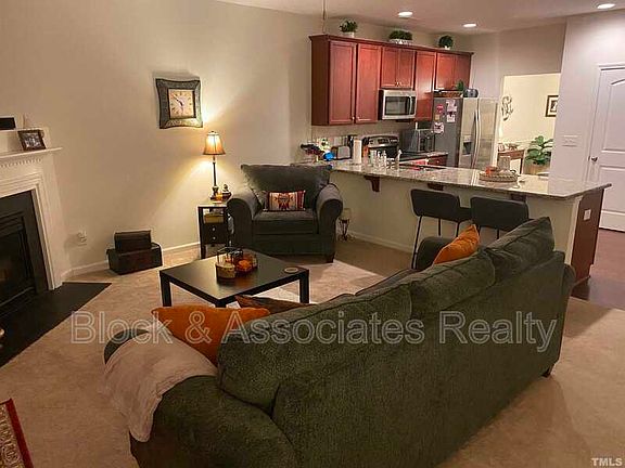5th image of 1304 Cozart St Unit 107