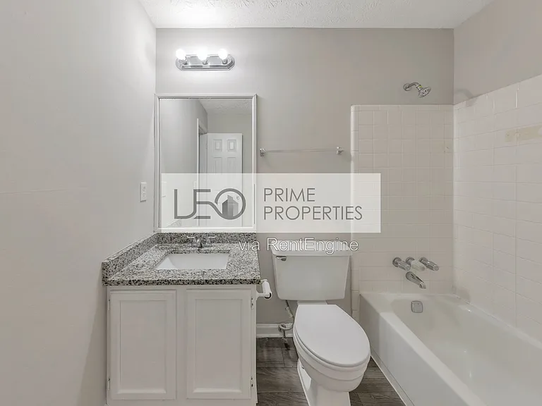 1008 Huntington Trce SE — Photo 13