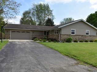 412 Ashelford Ct, Byron, IL 61010
