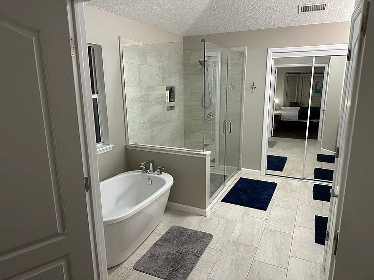 2037 Chaucer Ln — Photo 12