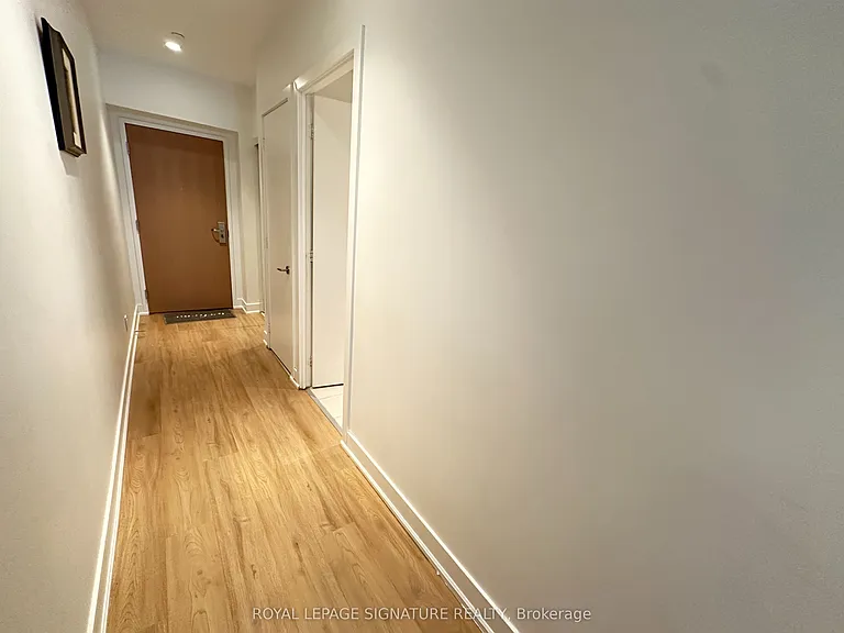 7 Grenville St #702 — Photo 17