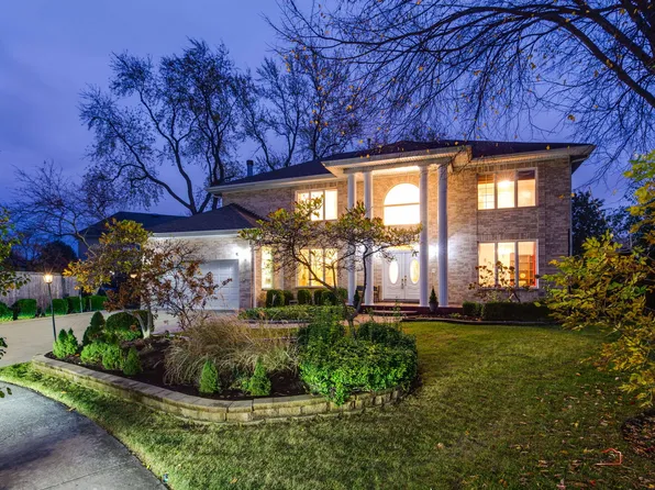 15 Spencer Ct, Deerfield, IL 60015