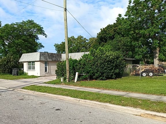 2nd image of 14 Bethune Dr
