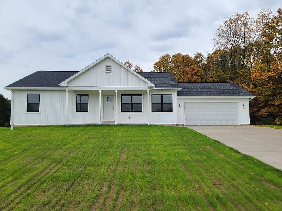 1st image of 62651 Edgewood Cir