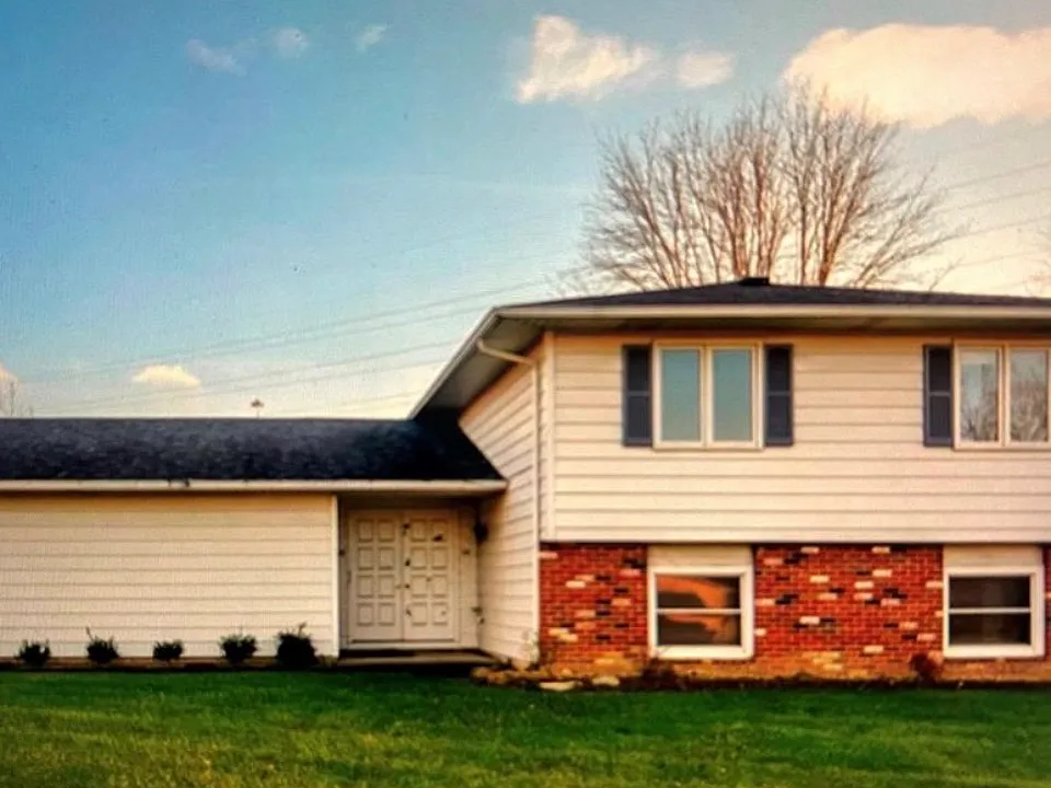 110 Creekfield Ct