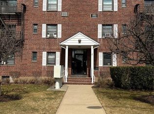 241 E Main St APT 1D, Bergenfield, NJ 07621