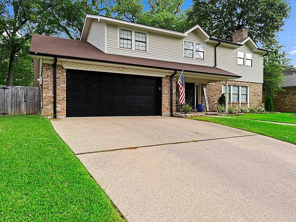 2nd image of 1125 Stillmeadow Ln