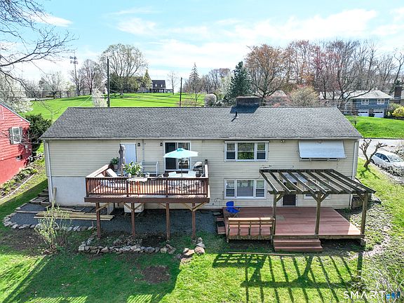 3rd image of 99 Sunset Ridge Drive
