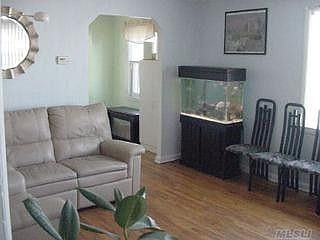 living rm leading to dining