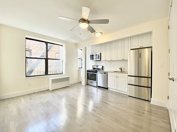 2nd image of 66 Saint Nicholas Pl APT B57