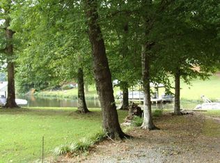 52 Elkhart Trl, Bracey, VA 23919